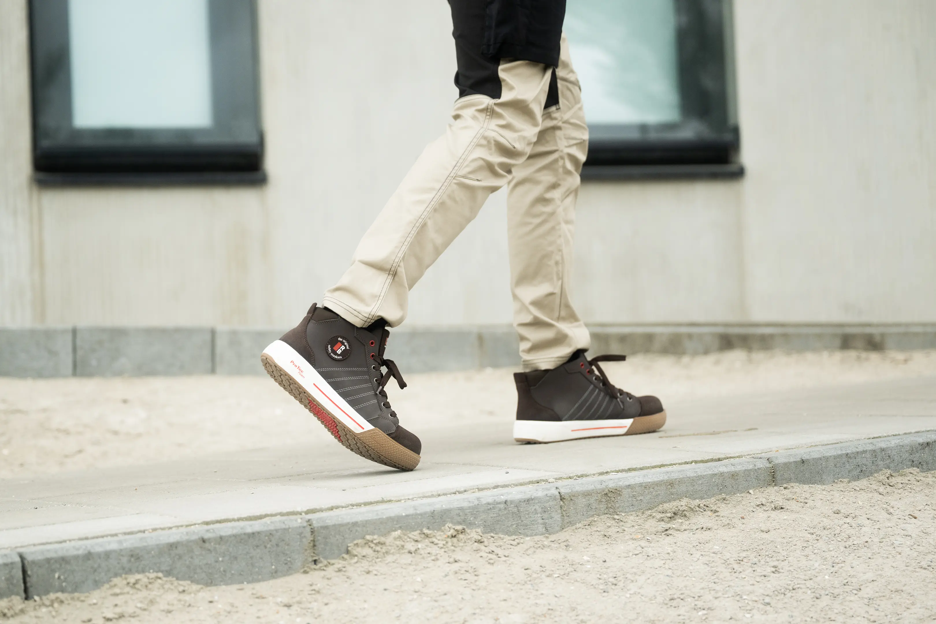 Header 1